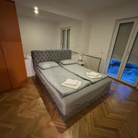 Magenta Beo Shopping Centre Ii Apartment
